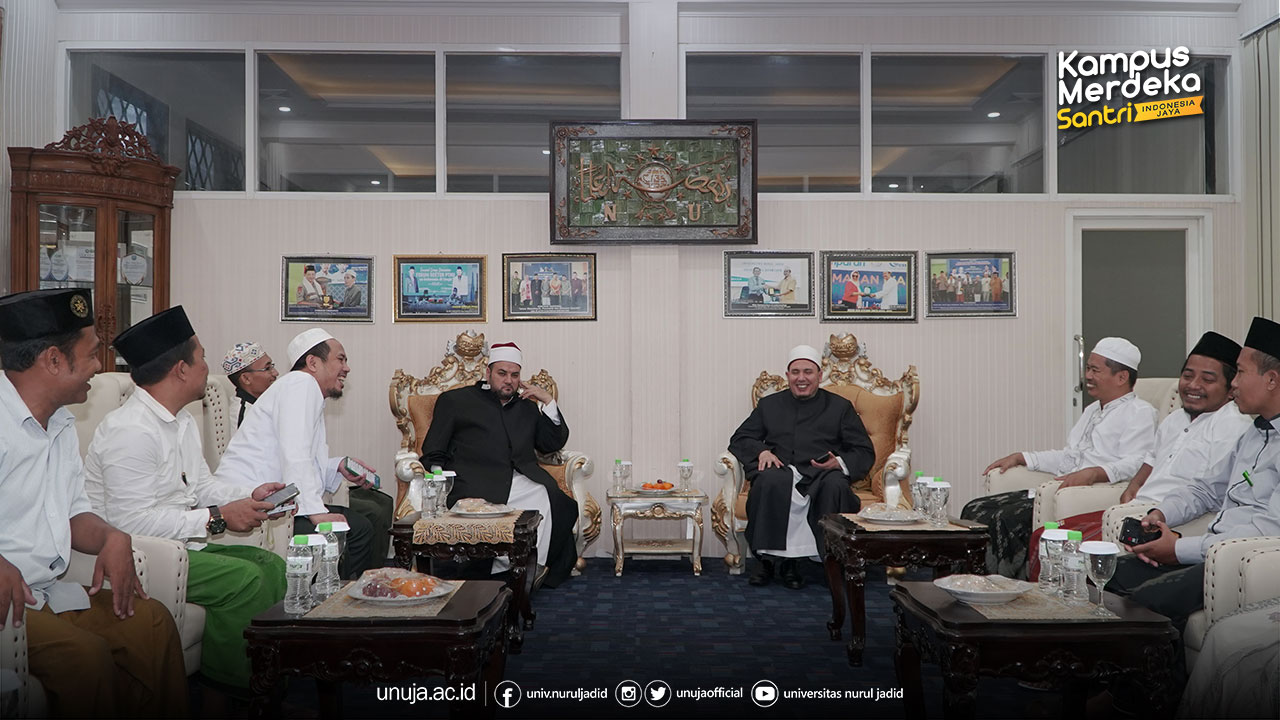 UNUJA Perkuat Pemahaman Syariah Melalui Kuliah Umum Bersama Ulama Al-Azhar